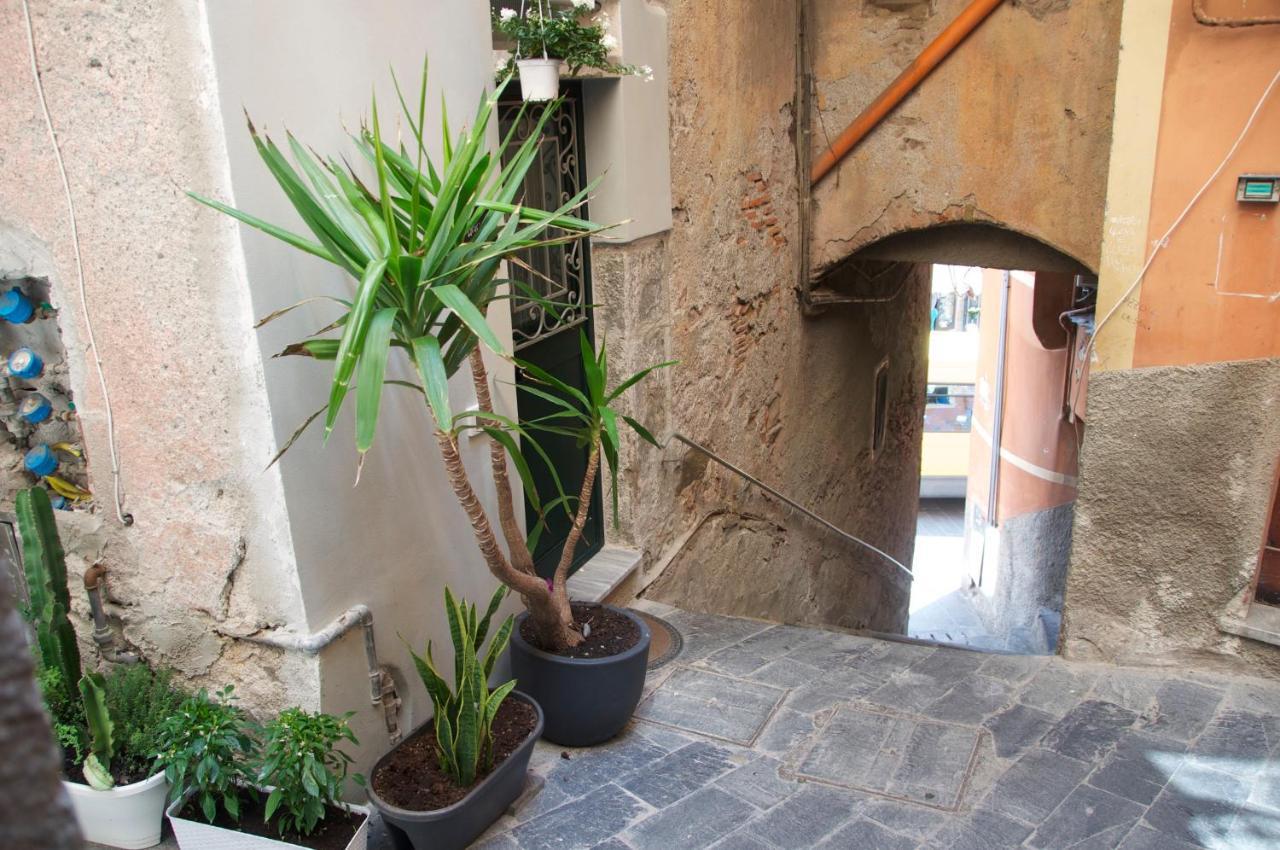 Hotel La Croce Dei Templari - Very Central With Parking - Riomaggiore Zewnętrze zdjęcie